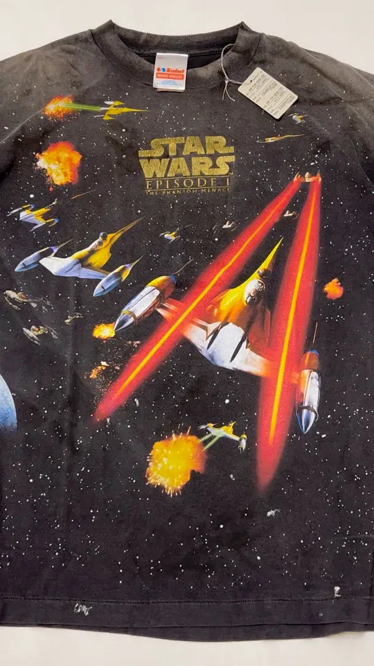 ⚠️The most complex and coolest item of this season, available in stock, available in seconds SAINT Mxxxxxx × STAR WARS SW_SS TEE /STARWARS / BLK Star Wars co-branded model. Fighter printed TEE. Washed black S-XL. Super complex and unconstrained printing design. The T-shirt using the vision of the "N-1 Star Fighter" in Star Wars is the most screen-printed item this season, reaching an astonishing 372 screens. Even the most difficult-to-print parts of the armpits are printed with luxurious printing. In addition, they are also hand-made distressed, splashed with ink, faded with water, and hand-damaged to complete this special and perfect work of art!